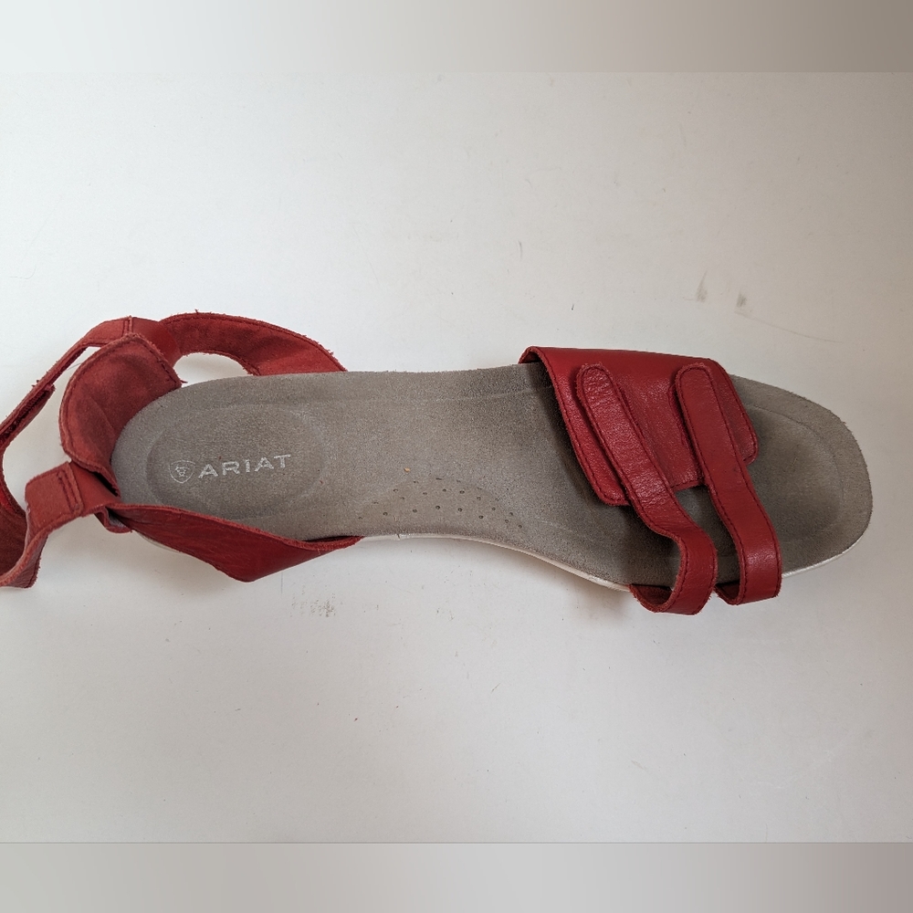 Ariat Leisure Red Leather Slingback Sandals Women's US 11 B - Picture 2 of 9